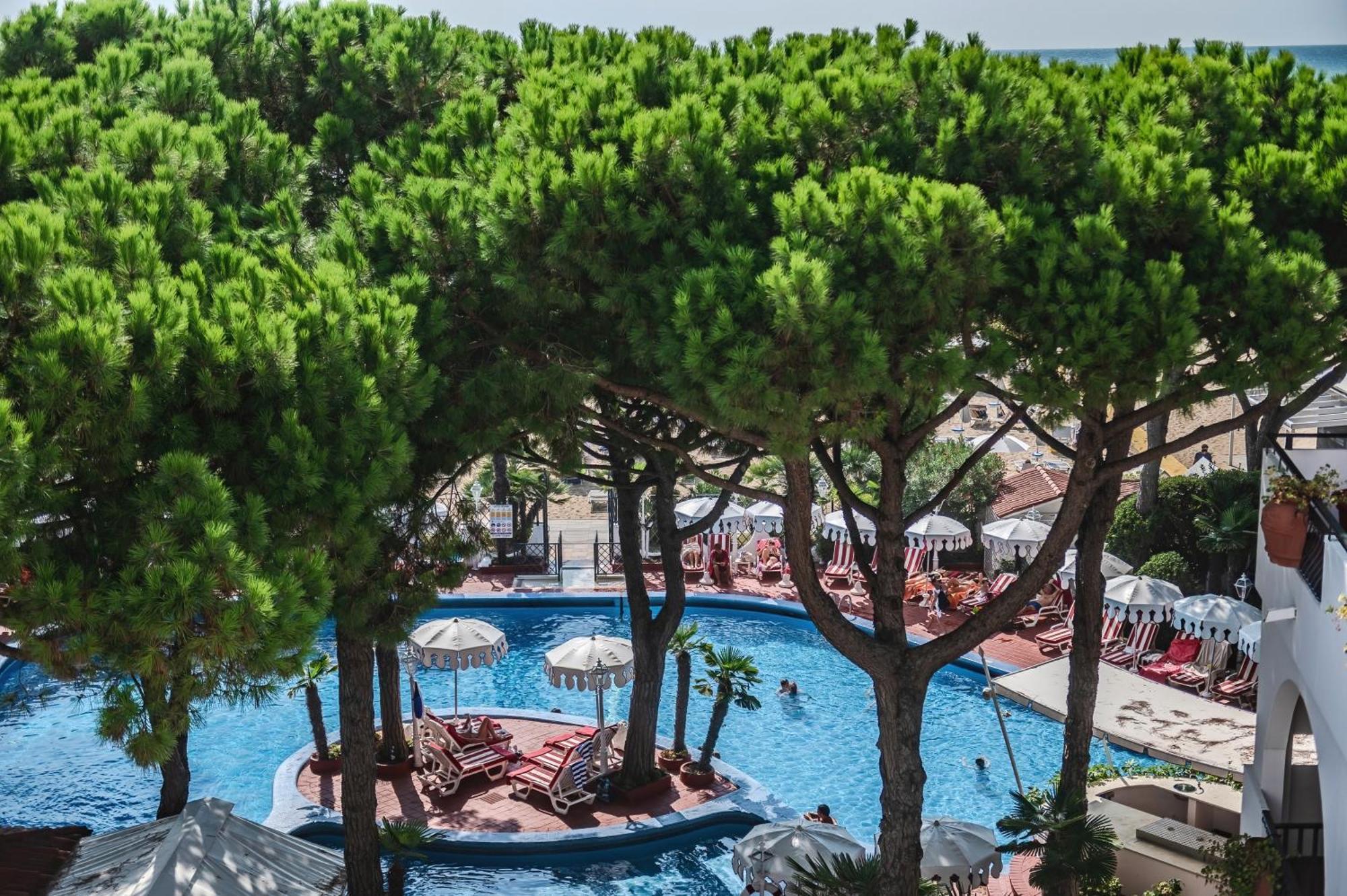Agora Park Hotel Lido di Jesolo Ngoại thất bức ảnh